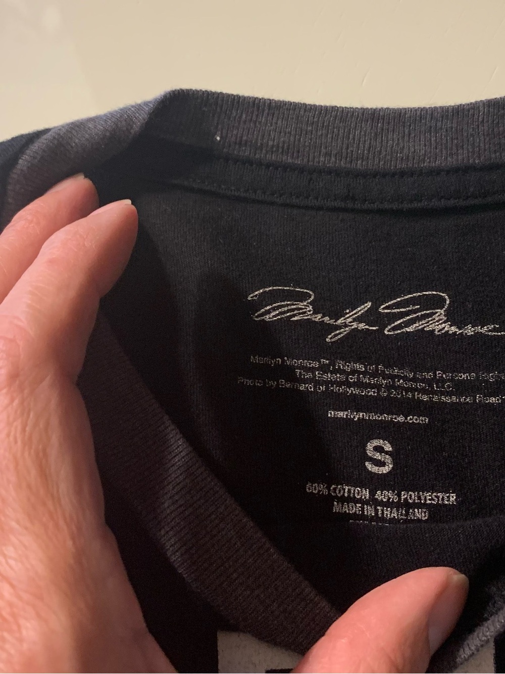 Marilyn Monroe Black Tee with White Logo - Picture 4 of 4
